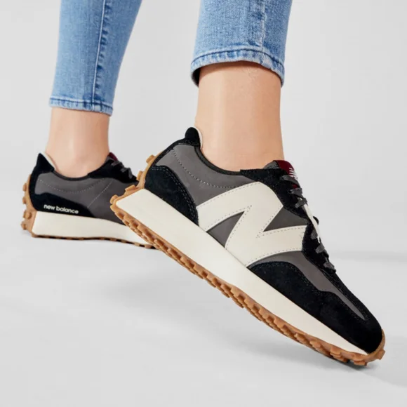 New Balance | Shoes | Nb 327 Black Moonbeam Ws327kc Retro